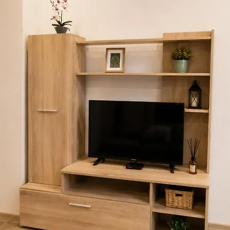 דירה Modern Near Old Town נסבר